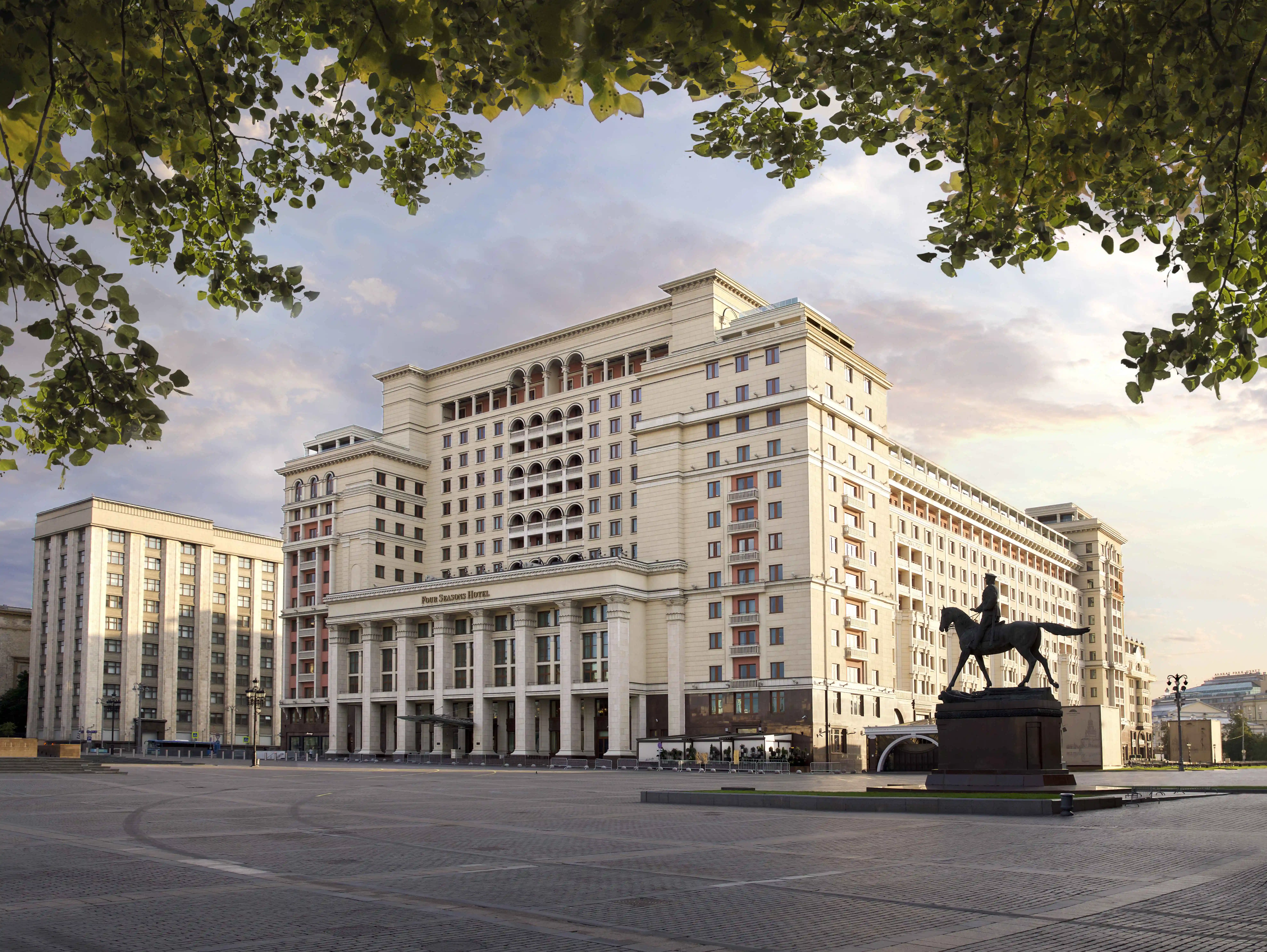 Four Seasons Hotel Moscow Резиденции Четыре Сезона