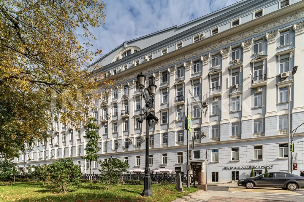 Никитский бульвар, 12